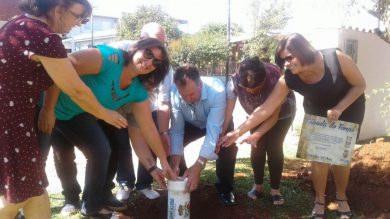 Encerramento das atividades da semana do Município com o enterramento da cápsula do tempo