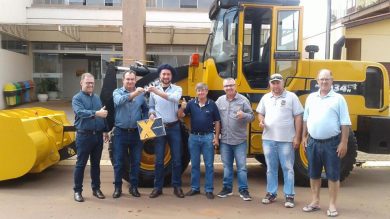 Secretaria Do Planejamento recebe Nova Pá Carregadeira