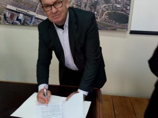 Prefeito Odir assina o convênio das câmaras de vídeo monitoramento