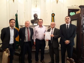 O Prefeito Odir cumpre agenda na Defesa Civil do Estado