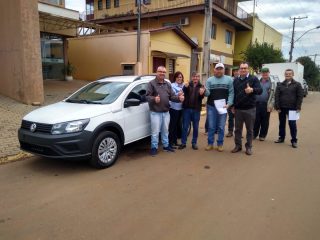 Município de Ernestina adquire novo veículo