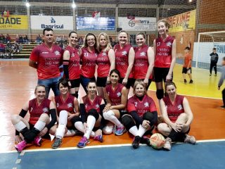 Campeonato de Voleibol chega às semifinais