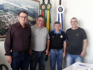 Ernestina recebe representante do deputado estadual Gerson Burmann