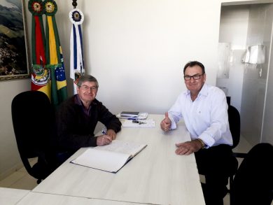 Transmissão do cargo ocorreu na manhã desta segunda (07)