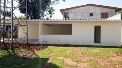 Novo prédio foi construído pela Administração Municipal e será  entregue aos produtores