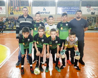 Equipe disputa vaga na final da copa