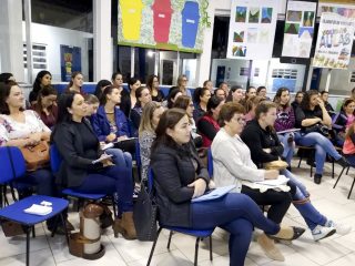 Professores participam de ciclo de capacitação