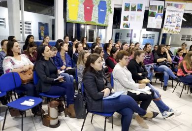 Capacitação envolveu professores da rede municipal de ensino