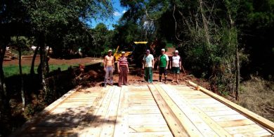 Ponte foi reconstruída com recursos próprios da Prefeitura