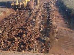 Secretaria de Obras e Viação recupera trechos críticos na Coxilha Seca