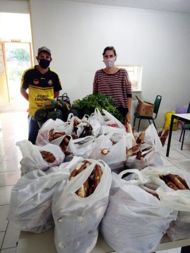 Alimentos da Agricultura Familiar são repassados ao Cras para doação às famílias