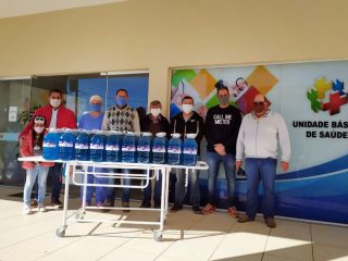 UBS recebe doação de 150 litros de álcool gel