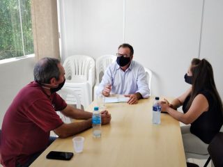 Ernestina analisa parceria para transportar trabalhadores a Italac