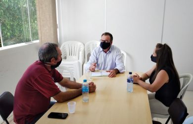 Ernestina analisa parceria para transportar trabalhadores a Italac