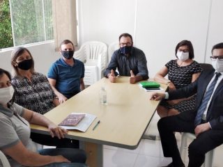 Reunião trata de transição entre mandatos na Prefeitura de Ernestina
