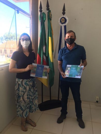 Emater/Ascar entrega relatório ao Prefeito Renato