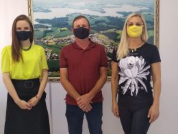 Prefeito Renato e Secretária da Educação Sueli recebem a visita da Coordenadora da 7ª Coordenadoria de Educação