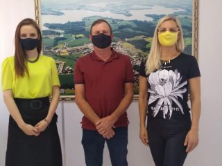 Prefeito Renato e Secretária da Educação Sueli recebem a visita da Coordenadora da 7ª Coordenadoria de Educação