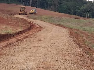 Secretaria Municipal de Obras recupera estrada que dá acesso a Orla do Jacuí