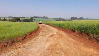 Secretaria Municipal de Obras realiza reparos em estradas na Linha Gonçalves