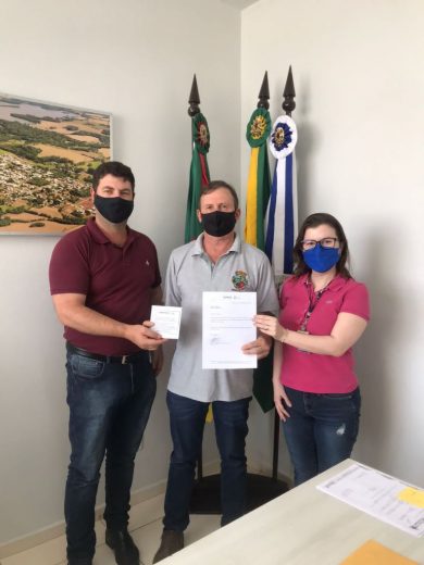 Prefeito Renato Becker recebe visita do gerente regional da Emater