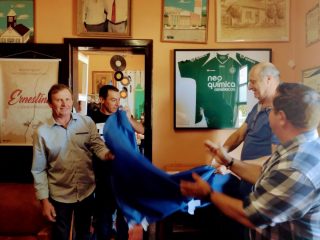 Prefeitura de Ernestina realiza homenagem ao jogador Felipe (Felipinho)
