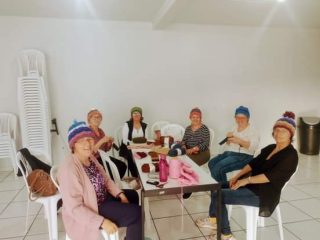 Oficina de Tricô é realizada no CRAS