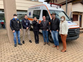 Prefeitura de Ernestina adquire nova Ambulância