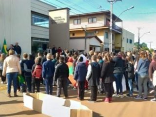 🇧🇷Município de Ernestina realizou abertura da Semana da Pátria nesta segunda-feira (05)