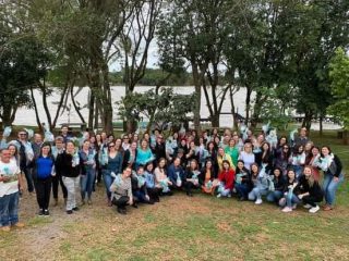 Secretaria Municipal de Educação realiza homenagem ao Dia do Professor (a)