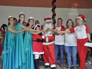 Encanto, magia e diversão marcou a abertura do 11° Ernestinatal 2022