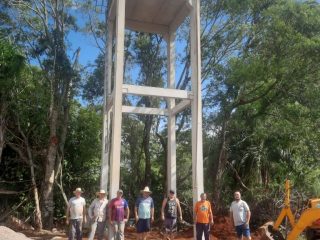 Prefeitura instala nova torre e caixa d’água na localidade do Pessegueiro