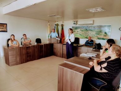Conselho Municipal de Habitação – CGFLHIS, promove reunião com representante da Caixa Econômica Federal, para tratar do Núcleo Habitacional Educarte, em Ernestina