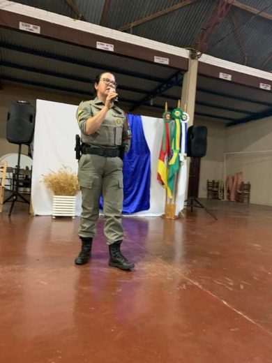 MUNICÍPIO DE ERNESTINA REALIZA REUNIÃO COM AS FAMÍLIAS, SOBRE O TEMA:  SEGURANÇA NAS ESCOLAS