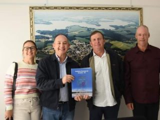 Deputado Federal Luciano Azevedo destina R$ 200 mil para a Agricultura de Ernestina