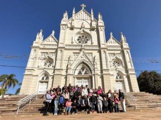 Sala Multidisciplinar Saber Mais promove turismo inclusivo para as crianças, no Distrito de Evangelista / Casca