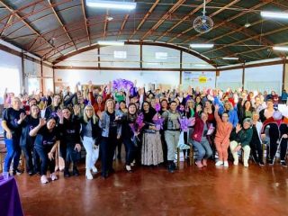 Secretaria Municipal de Assistência Social promove palestra sobre combate à violência contra a mulher em alusão ao “Agosto Lilás”