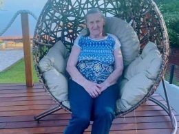 Professora Nilvi Penz, com 81 anos, educadora há mais de 30 anos, concede entrevista ao professor e historiador Alexandre Aguirre