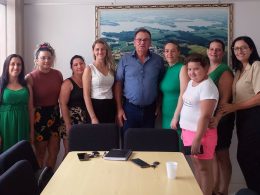 Atendentes da EMEI Dr. Orlando Rojas dialogam sobre importância do trabalho na educação infantil