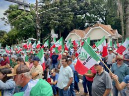 Ernestina presente na mobilização em defesa dos agricultores diante da estiagem