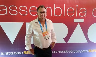 Prefeito Nico busca novas oportunidades para Ernestina na Assembleia de Verão da Famurs