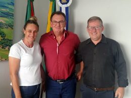 Prefeito Nico e presidente da Câmara, Silvane Vargas, reforçam parceria entre Executivo e Legislativo