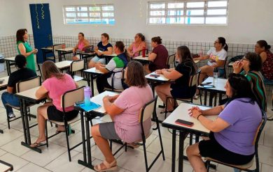 Treinamento reforça boas práticas na merenda escolar e educação nutricional em Ernestina