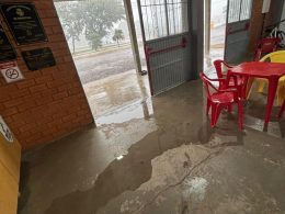 Ginásio Municipal Sérgio Dias apresenta problemas no telhado