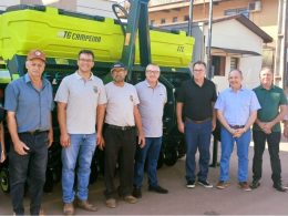 Ernestina recebe nova plantadeira para agricultores