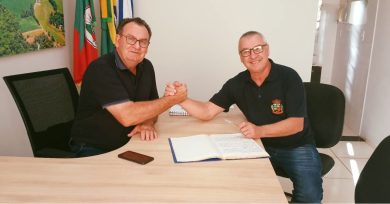 Prefeito Nico cumpre agenda em Brasília e Leonir Vargas assume como prefeito em exercício de Ernestina