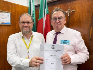 Prefeito Nico articula novos recursos em visita ao gabinete do deputado federal Busato