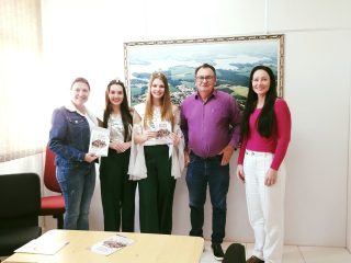 Prefeito Nico recebe comitiva da Expo David 2025, que inicia nesta quinta-feira (29)
