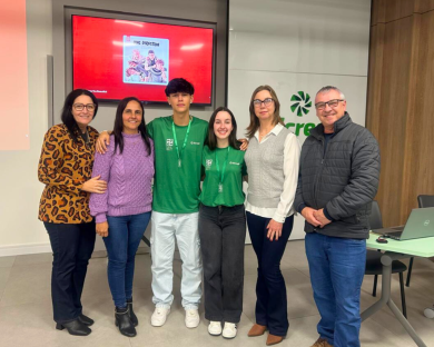 Estudantes representam Ernestina na primeira fase do Programa Cata-Vento