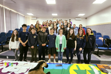 Alunos vivenciam dia de aprendizado e cooperação em Nova Petrópolis